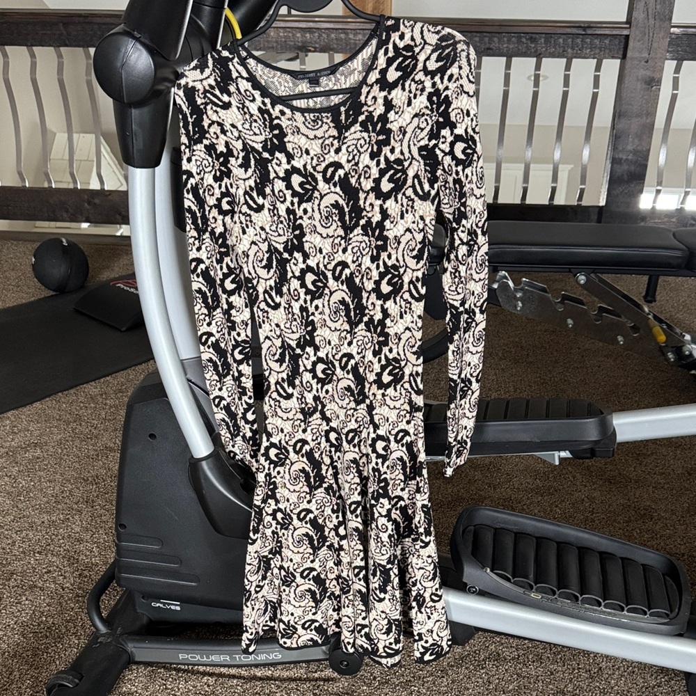 Felicity & Coco Elegant Black and Cream Patterned Dress